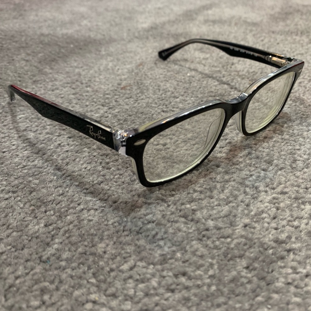 RAYBANS - Picture 2 of 5
